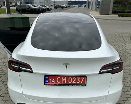 Белый Тесла Model Y, объемом двигателя 0 л и пробегом 6 тыс. км за 27000 $, фото 9 на Automoto.ua