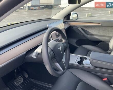 Білий Тесла Model Y, об'ємом двигуна 0 л та пробігом 14 тис. км за 37500 $, фото 11 на Automoto.ua