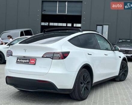 Белый Тесла Model Y, объемом двигателя 0 л и пробегом 33 тыс. км за 32300 $, фото 9 на Automoto.ua