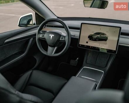 Білий Тесла Model Y, об'ємом двигуна 0 л та пробігом 5 тис. км за 29900 $, фото 45 на Automoto.ua
