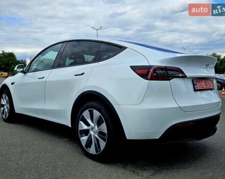 Белый Тесла Model Y, объемом двигателя 0 л и пробегом 12 тыс. км за 30500 $, фото 3 на Automoto.ua