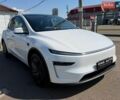 Белый Тесла Model Y, объемом двигателя 0 л и пробегом 4 тыс. км за 49990 $, фото 1 на Automoto.ua