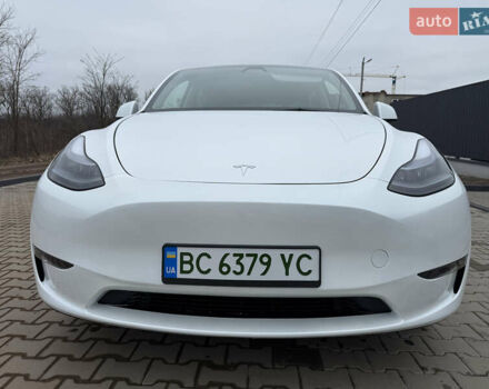 Белый Тесла Model Y, объемом двигателя 0 л и пробегом 1 тыс. км за 35500 $, фото 6 на Automoto.ua