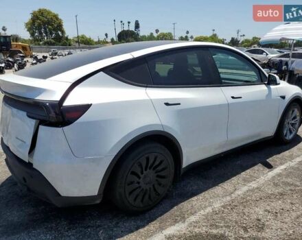 Белый Тесла Model Y, объемом двигателя 0 л и пробегом 5 тыс. км за 16000 $, фото 2 на Automoto.ua