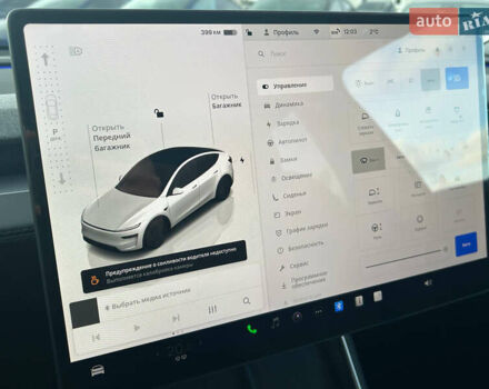 Белый Тесла Model Y, объемом двигателя 0 л и пробегом 1 тыс. км за 63500 $, фото 12 на Automoto.ua