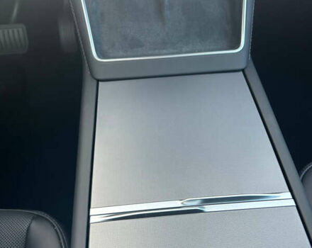 Белый Тесла Model Y, объемом двигателя 0 л и пробегом 1 тыс. км за 63500 $, фото 13 на Automoto.ua