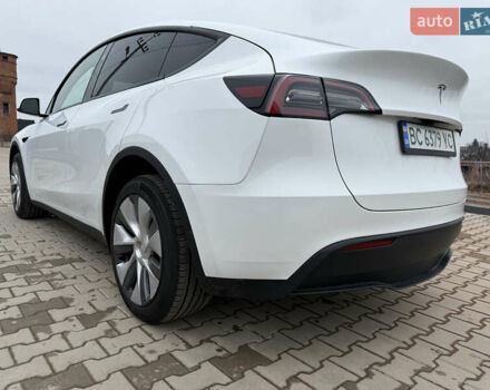 Белый Тесла Model Y, объемом двигателя 0 л и пробегом 1 тыс. км за 35500 $, фото 2 на Automoto.ua