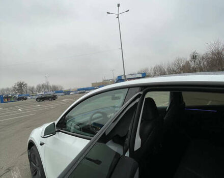 Білий Тесла Model Y, об'ємом двигуна 0 л та пробігом 2 тис. км за 63500 $, фото 12 на Automoto.ua