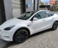 Белый Тесла Model Y, объемом двигателя 0 л и пробегом 4 тыс. км за 28800 $, фото 1 на Automoto.ua