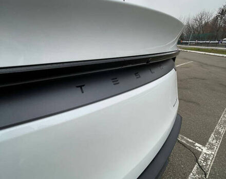 Білий Тесла Model Y, об'ємом двигуна 0 л та пробігом 2 тис. км за 63500 $, фото 17 на Automoto.ua