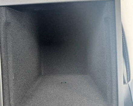 Белый Тесла Model Y, объемом двигателя 0 л и пробегом 1 тыс. км за 61141 $, фото 16 на Automoto.ua