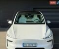 Белый Тесла Model Y, объемом двигателя 0 л и пробегом 1 тыс. км за 64900 $, фото 1 на Automoto.ua