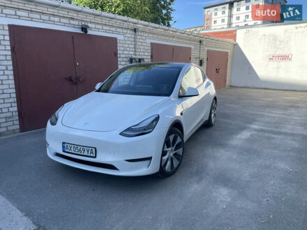 Тесла Model Y 2020 в Харькове на Automoto.ua Белый Тесла Model Y, объемом двигателя 0 л и пробегом 114 тыс. км за 24000 $, фото 1 на Automoto.ua