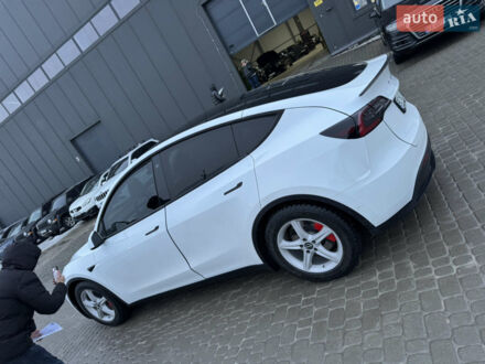 Белый Тесла Model Y, объемом двигателя 0 л и пробегом 12 тыс. км за 19300 $, фото 1 на Automoto.ua