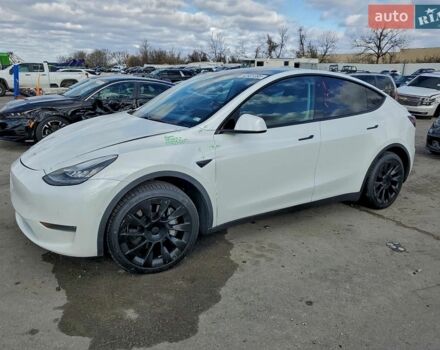 Белый Тесла Model Y, объемом двигателя 0 л и пробегом 160 тыс. км за 7500 $, фото 1 на Automoto.ua