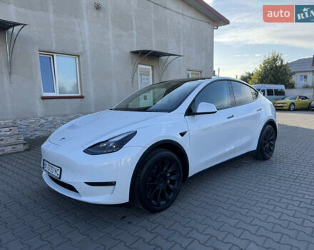 Белый Тесла Model Y, объемом двигателя 0 л и пробегом 110 тыс. км за 21500 $, фото 1 на Automoto.ua