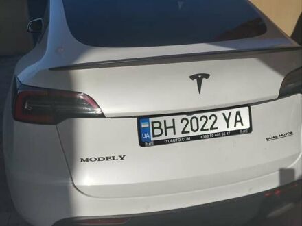 Тесла Model Y 2020 в Одессе на Automoto.ua Белый Тесла Model Y, объемом двигателя 0 л и пробегом 70 тыс. км за 26500 $, фото 1 на Automoto.ua