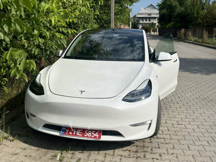 Тесла Model Y 2020 в Черновцах на Automoto.ua Белый Тесла Model Y, объемом двигателя 0 л и пробегом 102 тыс. км за 22000 $, фото 1 на Automoto.ua