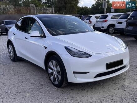 Белый Тесла Model Y, объемом двигателя 0 л и пробегом 102 тыс. км за 21800 $, фото 1 на Automoto.ua