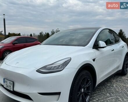 Белый Тесла Model Y, объемом двигателя 0 л и пробегом 77 тыс. км за 22500 $, фото 1 на Automoto.ua