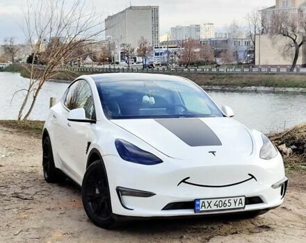 Белый Тесла Model Y, объемом двигателя 0 л и пробегом 41 тыс. км за 22500 $, фото 1 на Automoto.ua