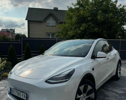 Белый Тесла Model Y, объемом двигателя 0 л и пробегом 68 тыс. км за 20800 $, фото 1 на Automoto.ua