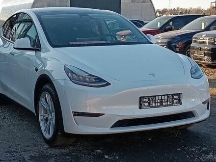 Белый Тесла Model Y, объемом двигателя 0 л и пробегом 167 тыс. км за 15400 $, фото 1 на Automoto.ua