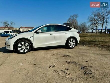 Тесла Model Y 2020 в Львове на Automoto.ua Белый Тесла Model Y, объемом двигателя 0 л и пробегом 30 тыс. км за 24000 $, фото 1 на Automoto.ua