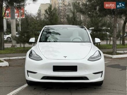 Білий Тесла Model Y, об'ємом двигуна 0 л та пробігом 111 тис. км за 23599 $, фото 1 на Automoto.ua