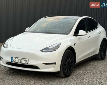 Білий Тесла Model Y, об'ємом двигуна 0 л та пробігом 85 тис. км за 24500 $, фото 1 на Automoto.ua