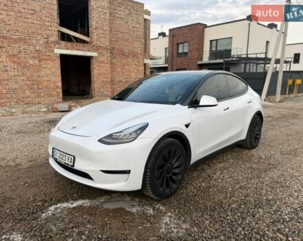 Белый Тесла Model Y, объемом двигателя 0 л и пробегом 88 тыс. км за 25000 $, фото 1 на Automoto.ua
