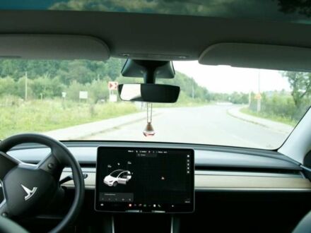 Білий Тесла Model Y, об'ємом двигуна 0 л та пробігом 80 тис. км за 22000 $, фото 1 на Automoto.ua
