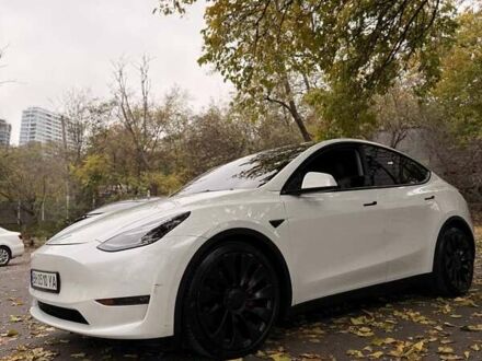 Білий Тесла Model Y, об'ємом двигуна 0 л та пробігом 28 тис. км за 26300 $, фото 1 на Automoto.ua