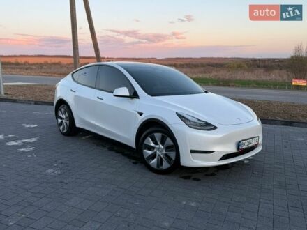Белый Тесла Model Y, объемом двигателя 0 л и пробегом 121 тыс. км за 20900 $, фото 1 на Automoto.ua