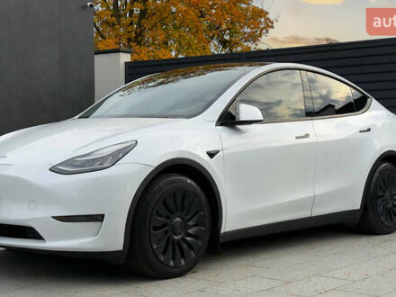 Белый Тесла Model Y, объемом двигателя 0 л и пробегом 85 тыс. км за 22600 $, фото 1 на Automoto.ua