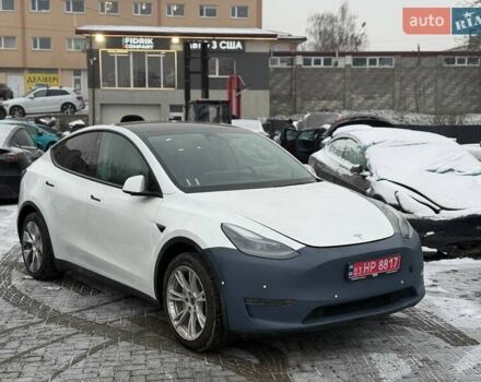 Белый Тесла Model Y, объемом двигателя 0 л и пробегом 168 тыс. км за 17200 $, фото 1 на Automoto.ua