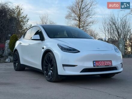 Белый Тесла Model Y, объемом двигателя 0 л и пробегом 138 тыс. км за 17800 $, фото 1 на Automoto.ua