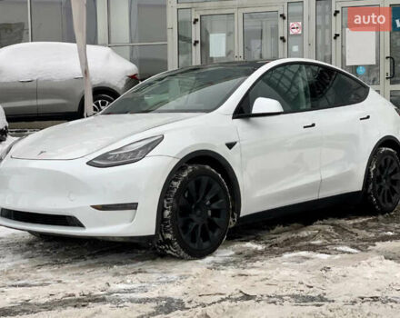 Белый Тесла Model Y, объемом двигателя 0 л и пробегом 65 тыс. км за 21500 $, фото 1 на Automoto.ua