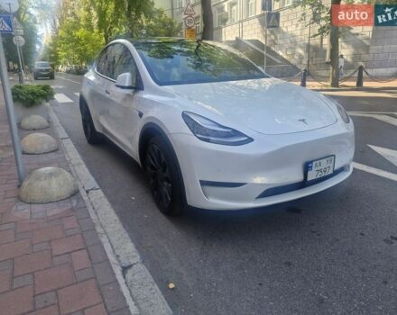 Белый Тесла Model Y, объемом двигателя 0 л и пробегом 41 тыс. км за 25500 $, фото 1 на Automoto.ua