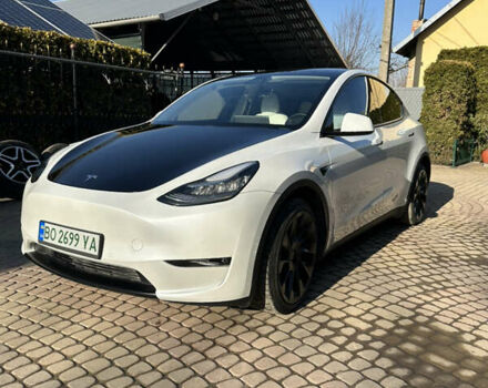 Білий Тесла Model Y, об'ємом двигуна 0 л та пробігом 105 тис. км за 27200 $, фото 1 на Automoto.ua