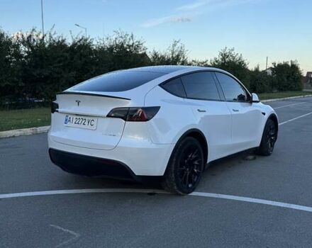 Белый Тесла Model Y, объемом двигателя 0 л и пробегом 123 тыс. км за 20500 $, фото 1 на Automoto.ua