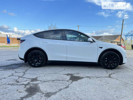 Білий Тесла Model Y, об'ємом двигуна 0 л та пробігом 82 тис. км за 26000 $, фото 1 на Automoto.ua