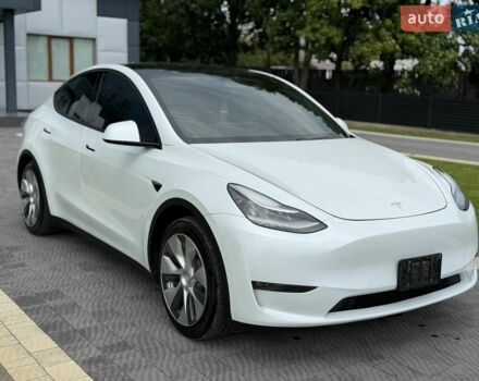 Белый Тесла Model Y, объемом двигателя 0 л и пробегом 108 тыс. км за 22500 $, фото 1 на Automoto.ua