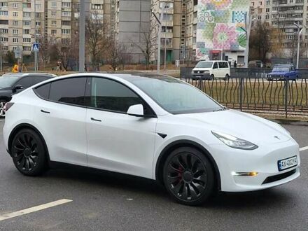 Белый Тесла Model Y, объемом двигателя 0 л и пробегом 60 тыс. км за 33300 $, фото 1 на Automoto.ua