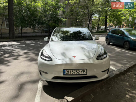 Тесла Model Y 2020 в Одессе на Automoto.ua Белый Тесла Model Y, объемом двигателя 0 л и пробегом 16 тыс. км за 25300 $, фото 1 на Automoto.ua