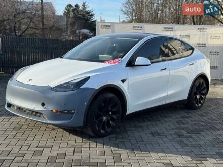 Белый Тесла Model Y, объемом двигателя 0 л и пробегом 127 тыс. км за 17900 $, фото 1 на Automoto.ua