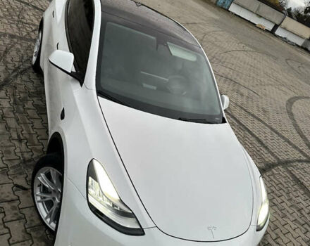 Белый Тесла Model Y, объемом двигателя 0 л и пробегом 85 тыс. км за 22000 $, фото 1 на Automoto.ua
