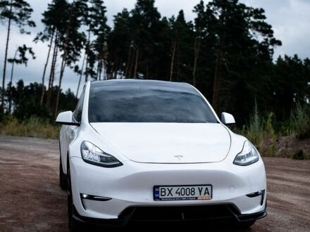 Білий Тесла Model Y, об'ємом двигуна 0 л та пробігом 74 тис. км за 21999 $, фото 1 на Automoto.ua