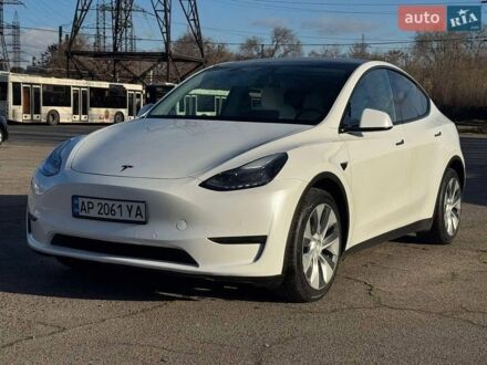 Белый Тесла Model Y, объемом двигателя 0 л и пробегом 119 тыс. км за 16999 $, фото 1 на Automoto.ua