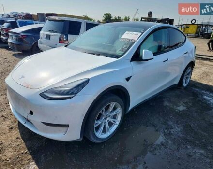 Белый Тесла Model Y, объемом двигателя 0 л и пробегом 185 тыс. км за 16900 $, фото 1 на Automoto.ua